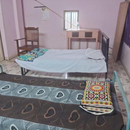 Savitri Cottage Алібаґ Екстер'єр фото