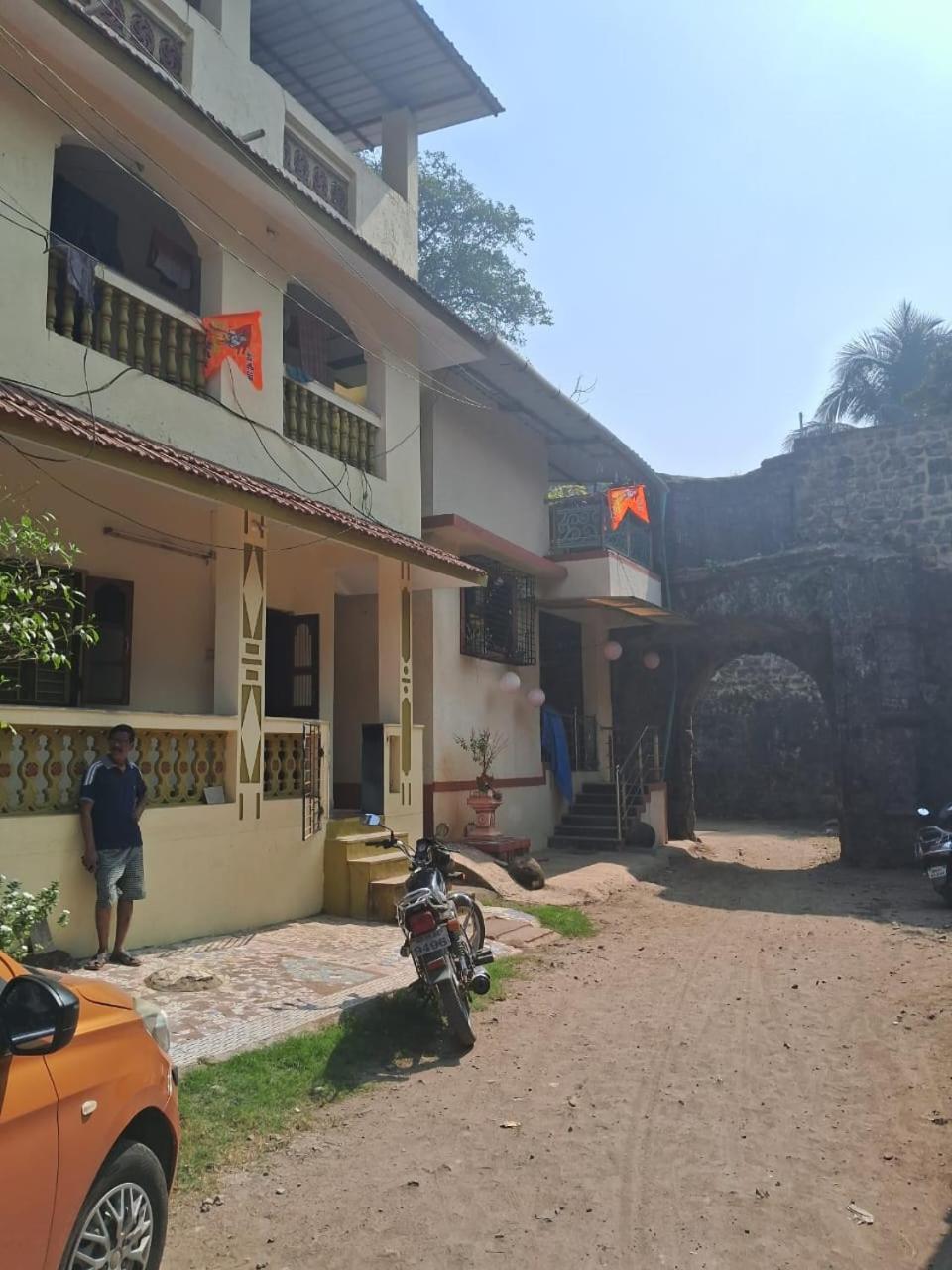Savitri Cottage Алібаґ Екстер'єр фото